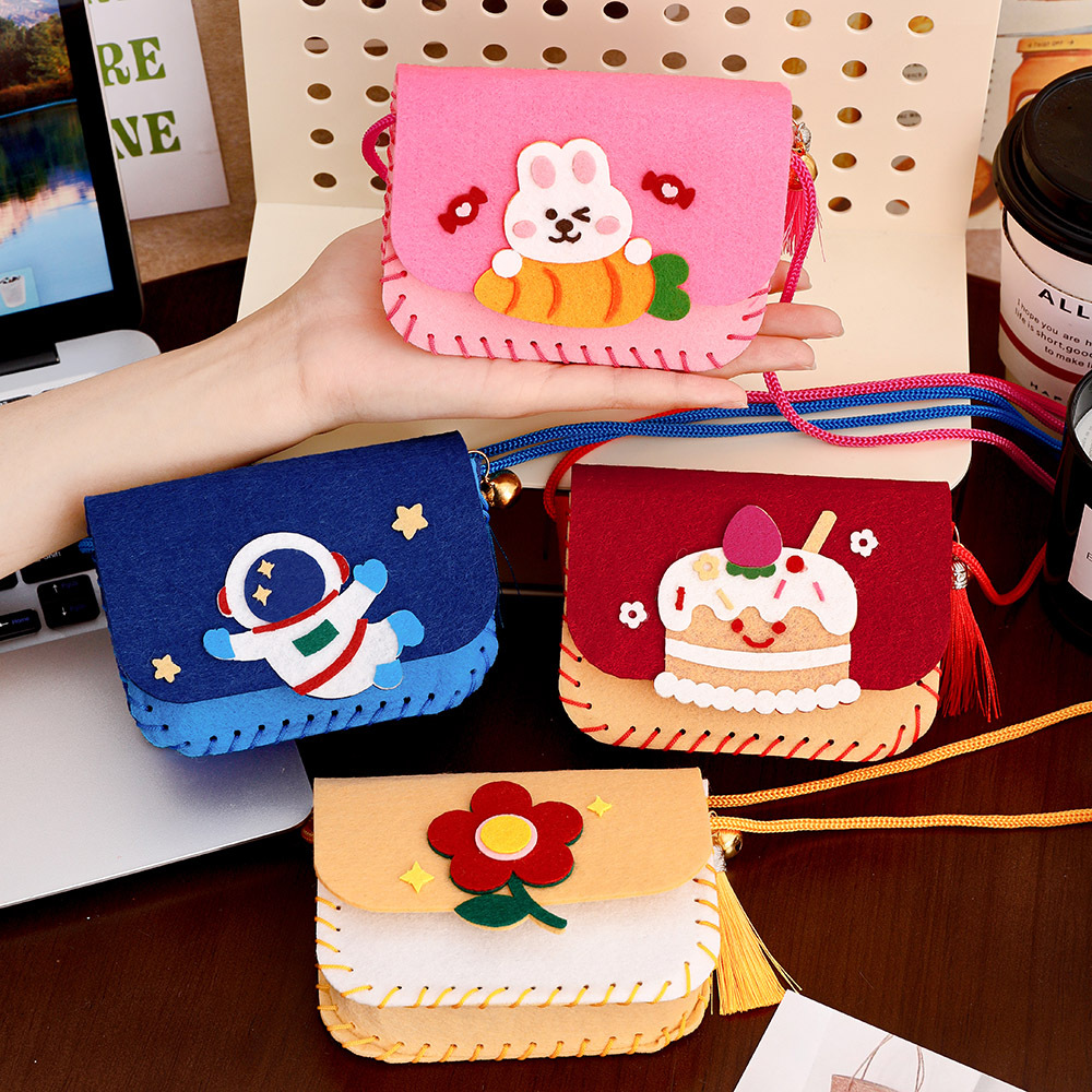 Textile Sewing Kit - 4pcs DIY Felt Animal Bag Craft