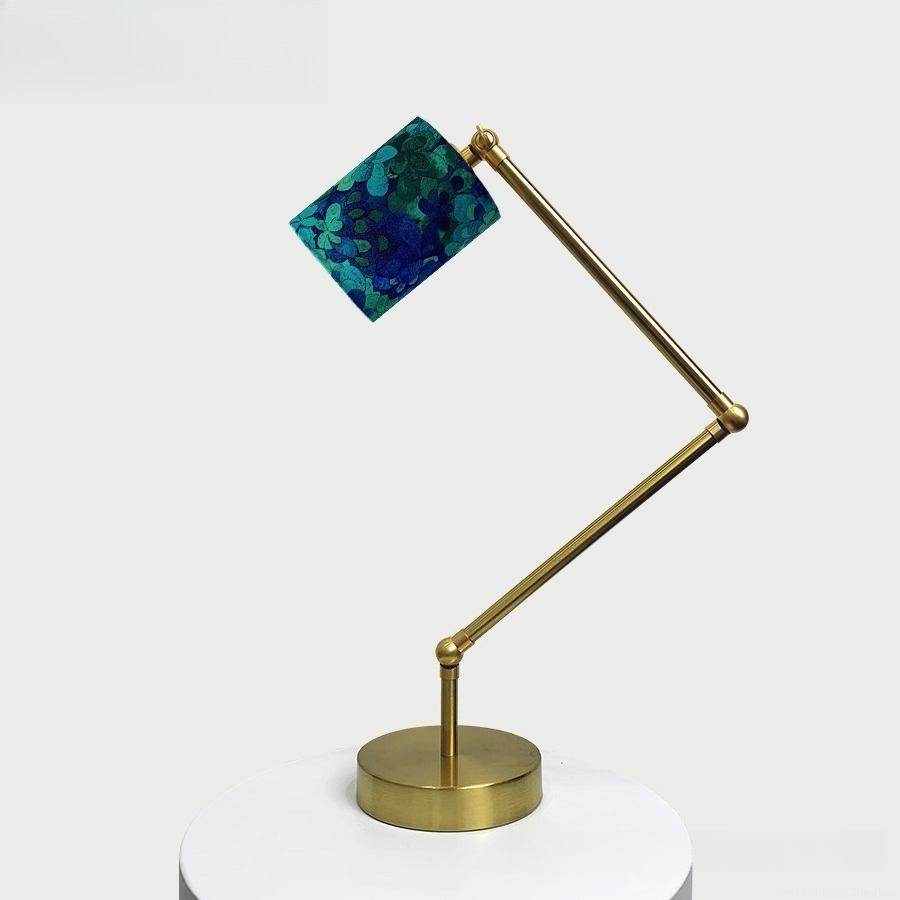 Adjustable Reading Lamp: Metal - Century Textile & Sewing Supply Avenue C North Saskatoon Sk reseña y precio