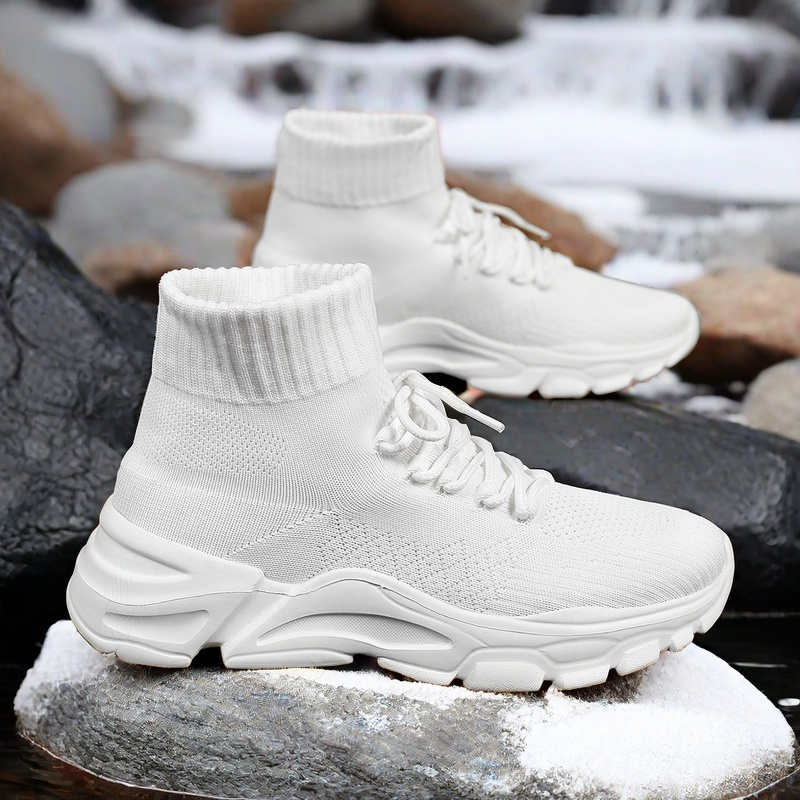 Laced Key Height Women's Boot  - Sewing Knit reseña y precio